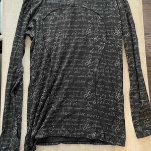 Lululemon Manifesto Long Sleeve. Barely worn.